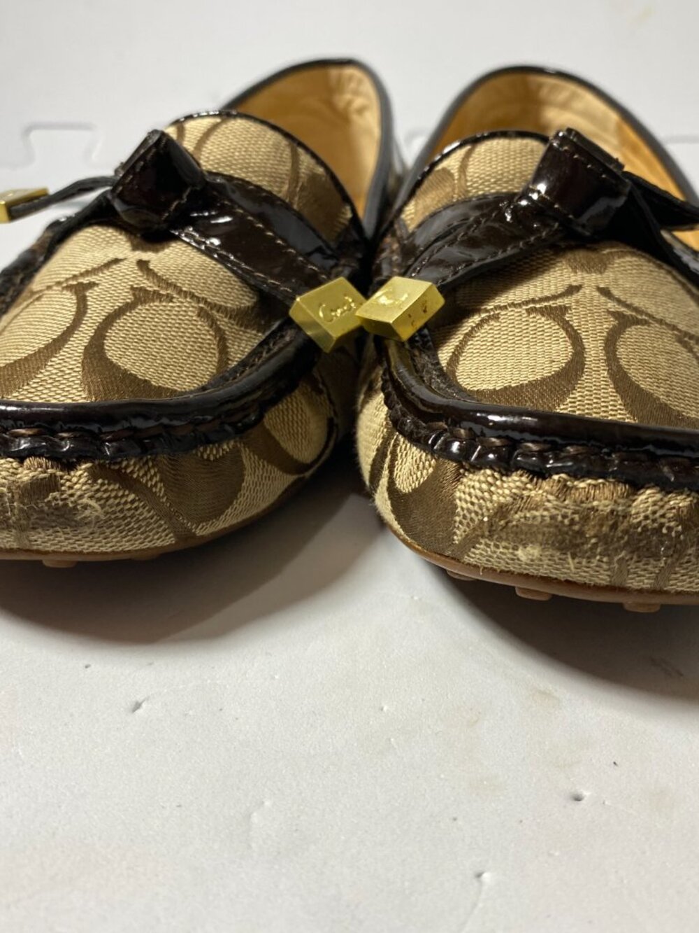 COACH Frida Signature Monogram Logo Canvas Bow Loafer Flats Black Patent Trim 8 - Picture 3 of 11